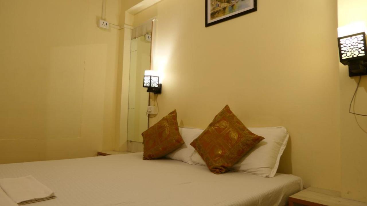 Yogi Soul Hotel พาราณสี ภายนอก รูปภาพ