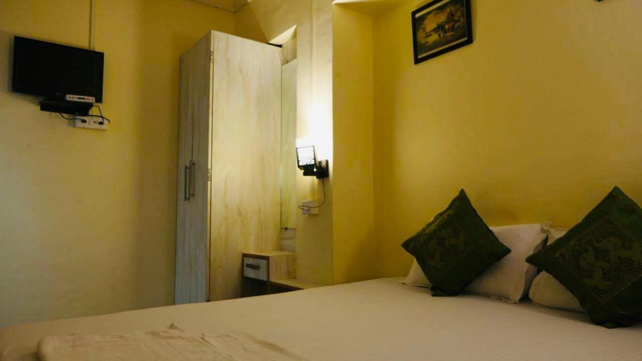Yogi Soul Hotel พาราณสี ภายนอก รูปภาพ